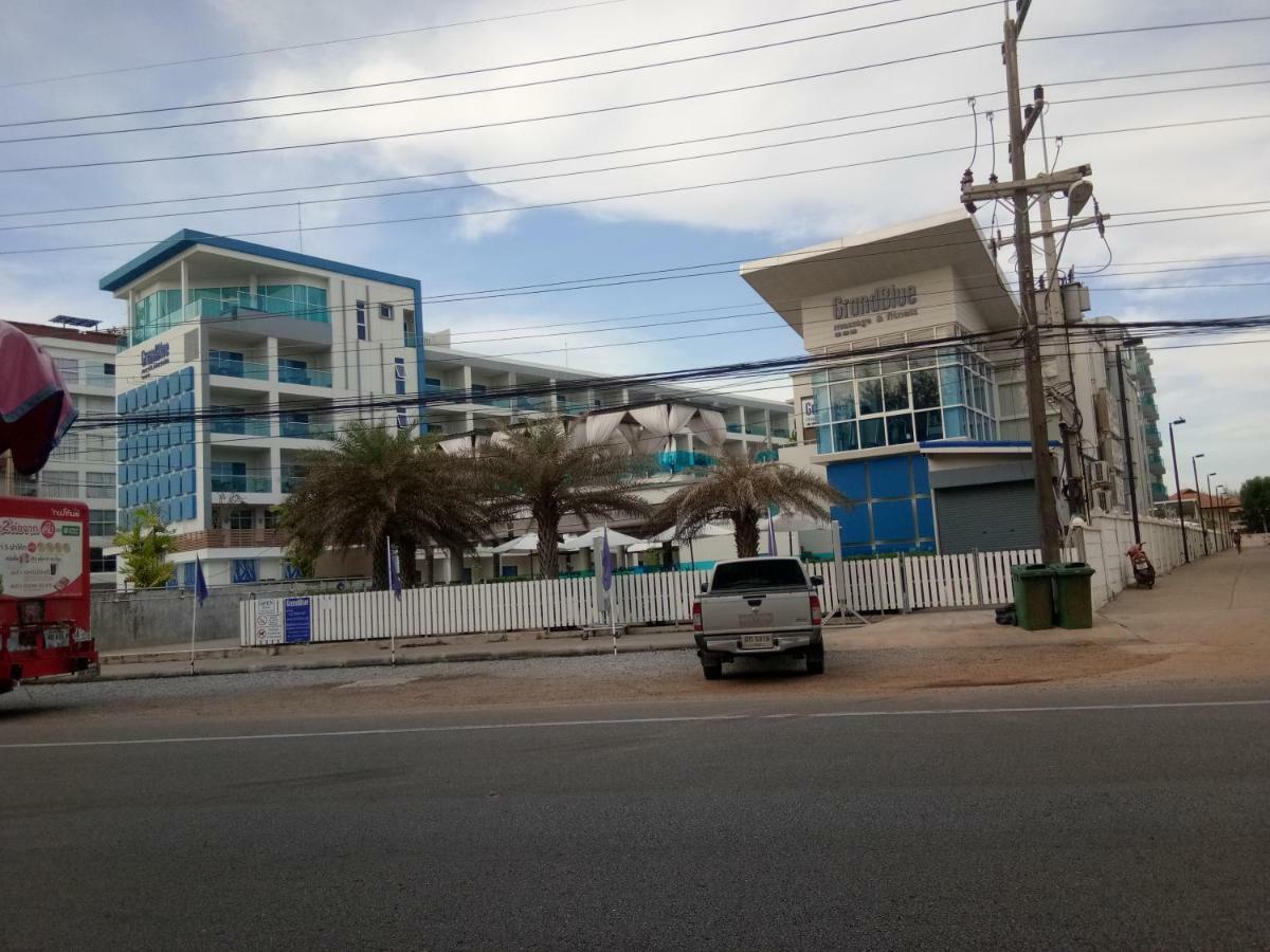Mosaic Condominiuma62M By Malai Mae Phim Luaran gambar