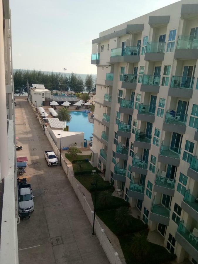 Mosaic Condominiuma62M By Malai Mae Phim Luaran gambar
